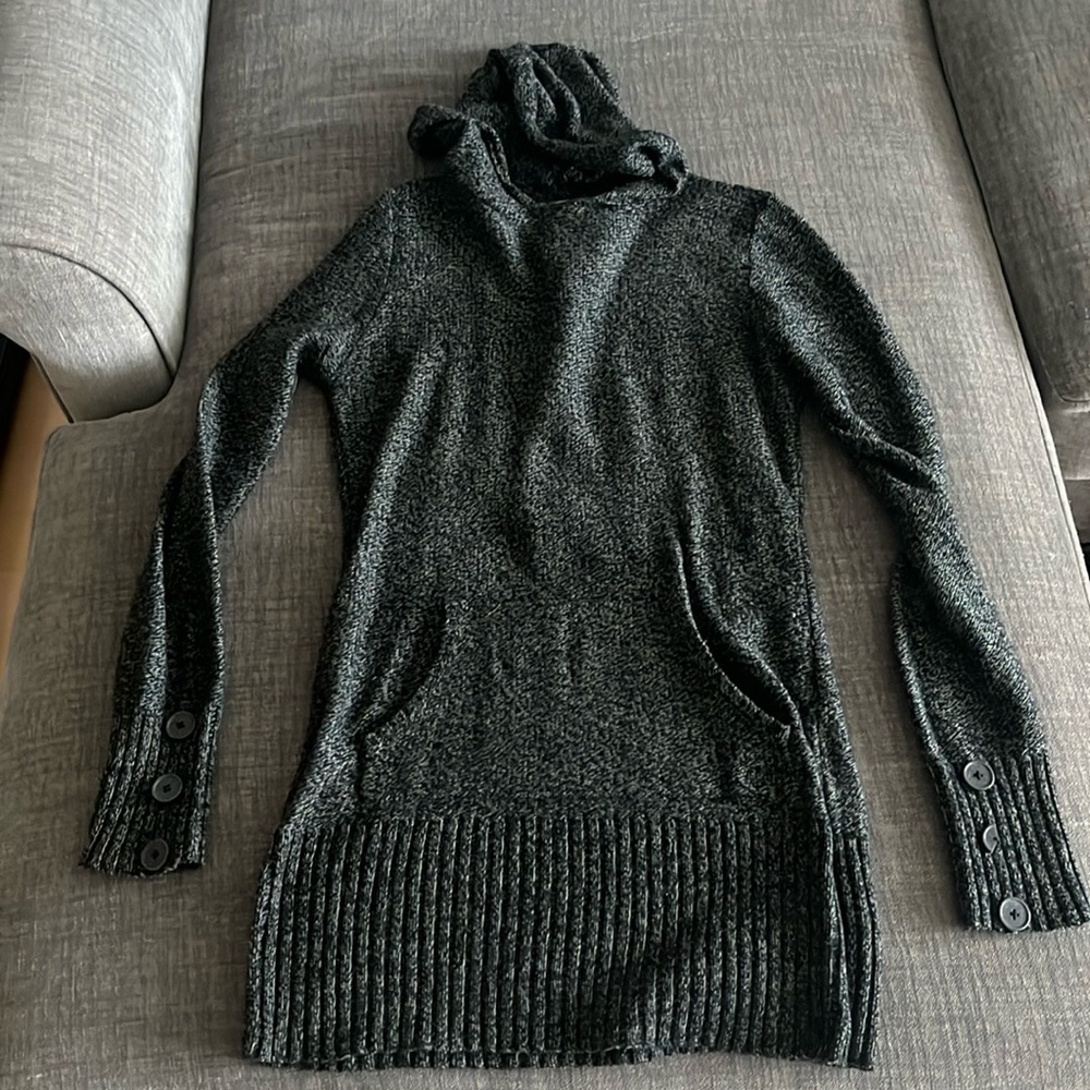 Long Billabong Sweater